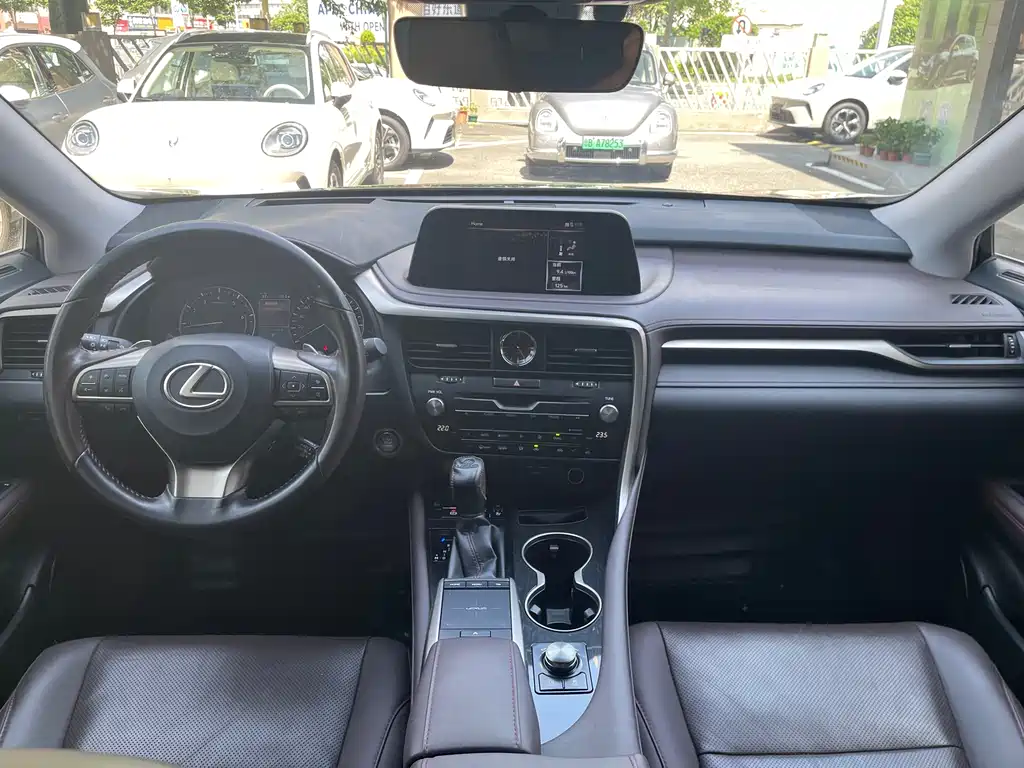 Lexus RX 2021