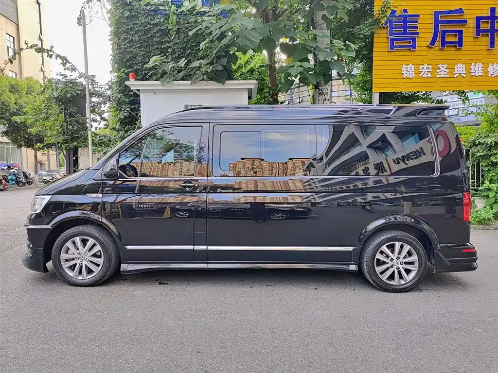 Volkswagen Caravelle 2018