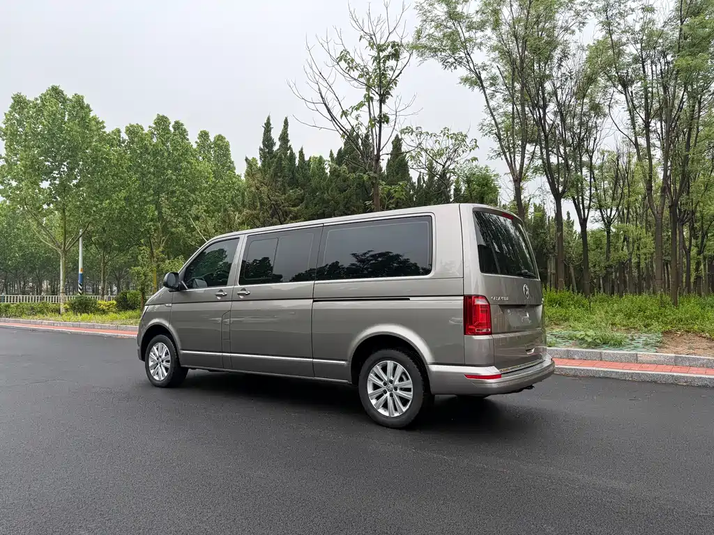 Volkswagen Caravelle 2017 — фото 5