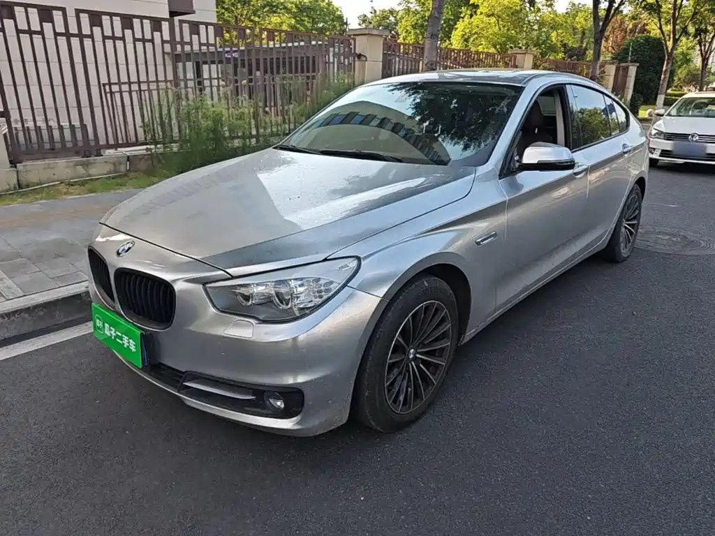 BMW 5 Series GT 2017 — фото 2