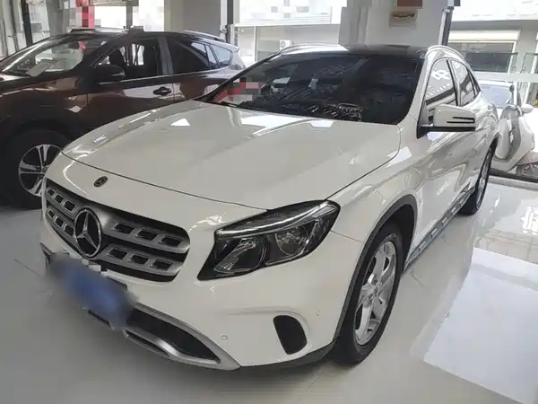 Mercedes-Benz GLA 2017