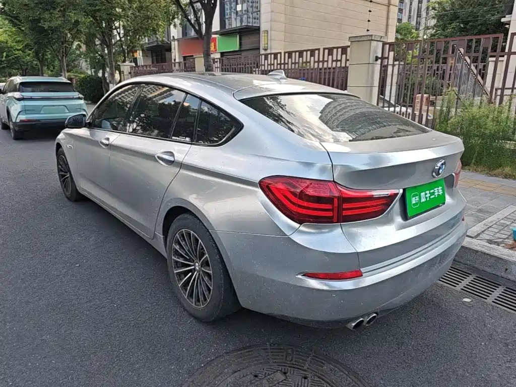 BMW 5 Series GT 2017 — фото 5