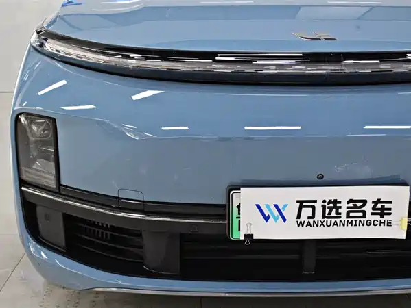 Li Auto L8 2023