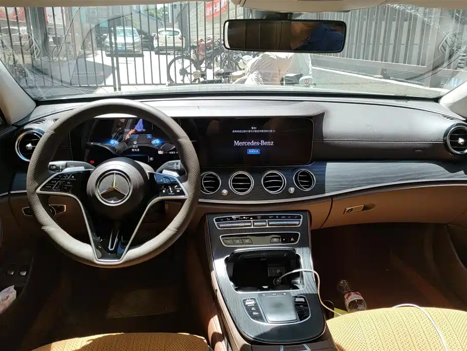 Mercedes-Benz E-Class New Energy 2022 — фото 12