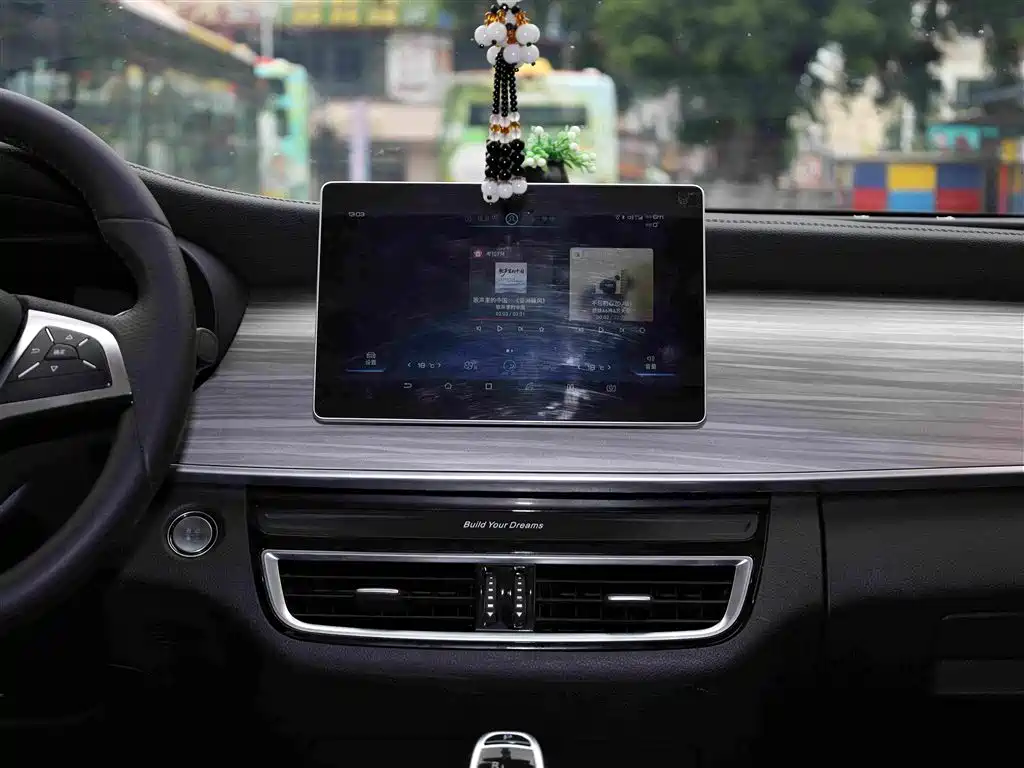 BYD MAX New Energy 2019 — фото 12