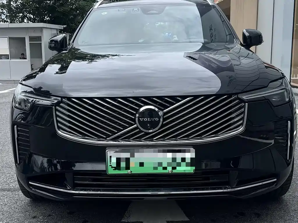 Volvo XC90 PHEV 2025 — фото 2