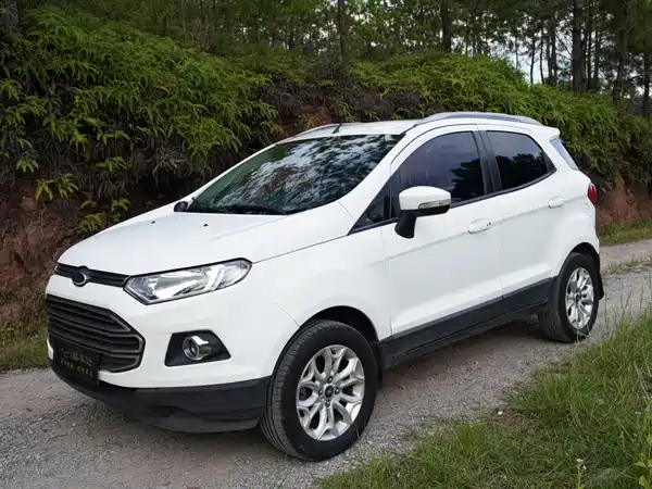 Ford EcoSport 2015