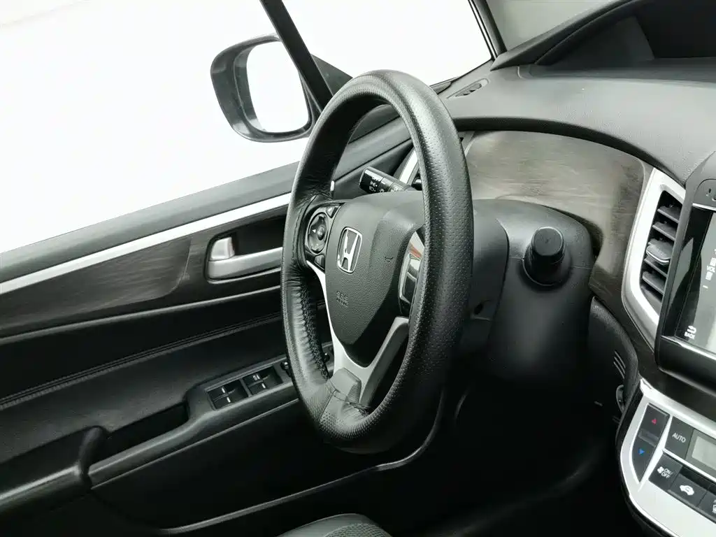 Honda Jade 2015 — фото 22