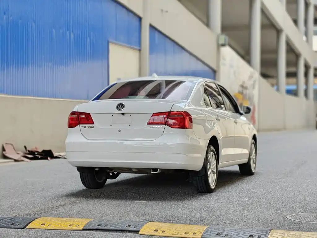 Volkswagen Jetta 2014