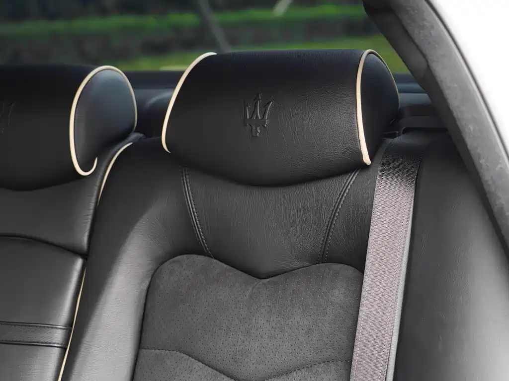 Maserati Quattroporte 2012 — фото 38
