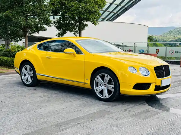 Bentley Continental 2015