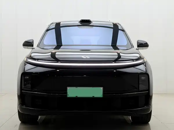 Li Auto L7 2025