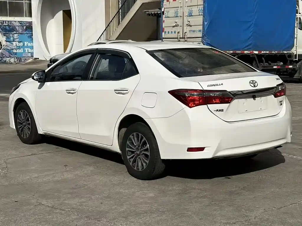 Toyota Corolla 2019 — фото 6
