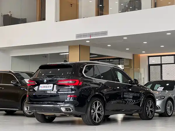 BMW X5 2023
