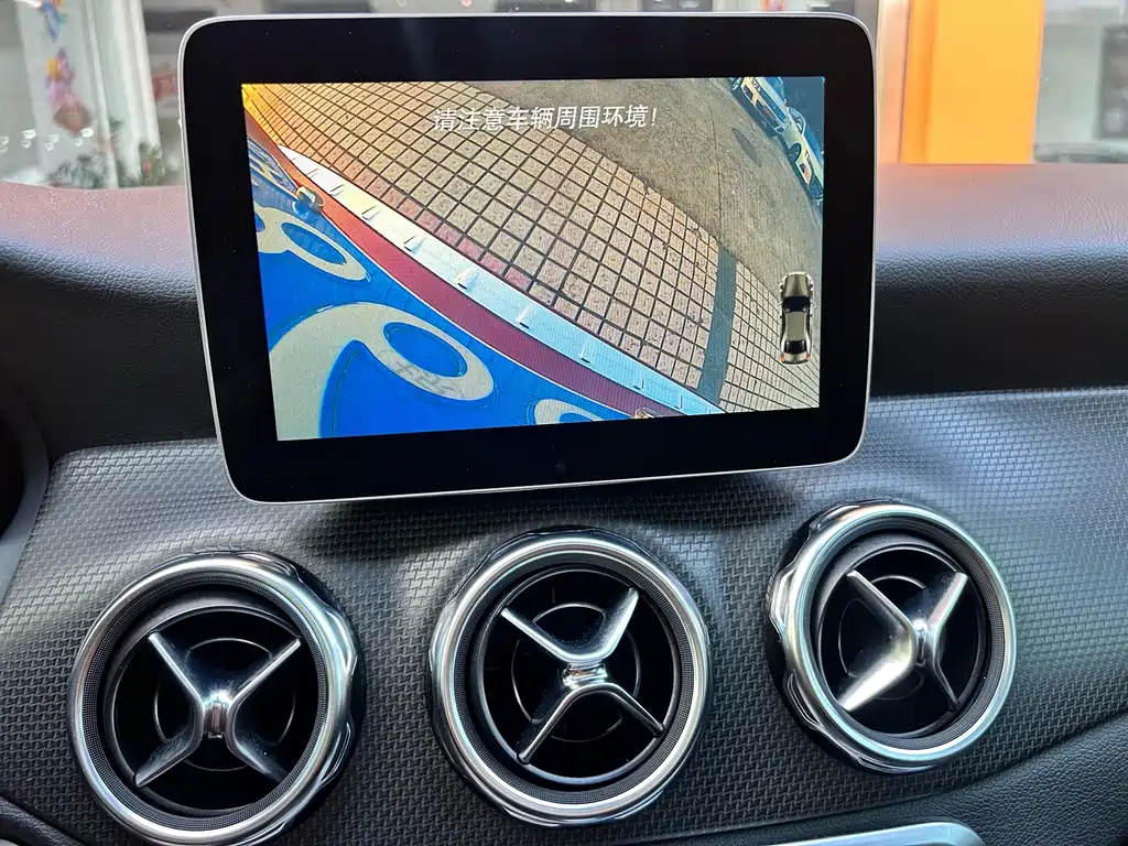 Mercedes-Benz GLA 2018 — фото 25