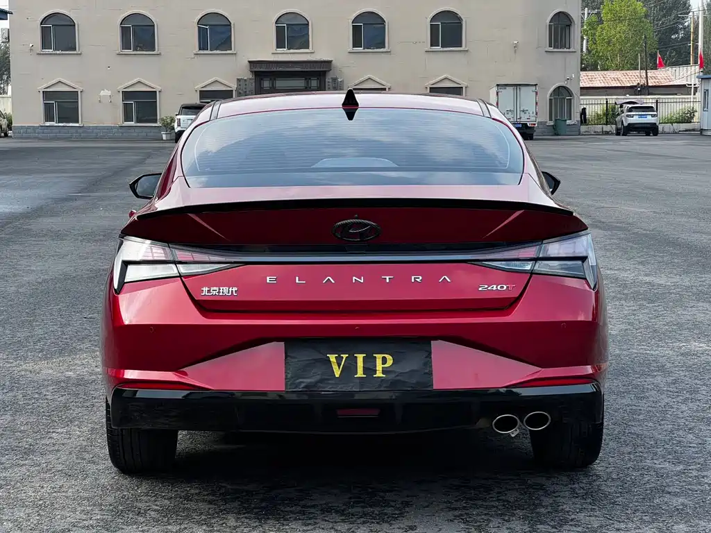 Hyundai Elantra 2023