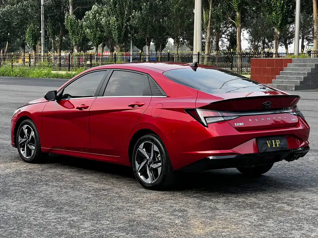 Hyundai Elantra 2023