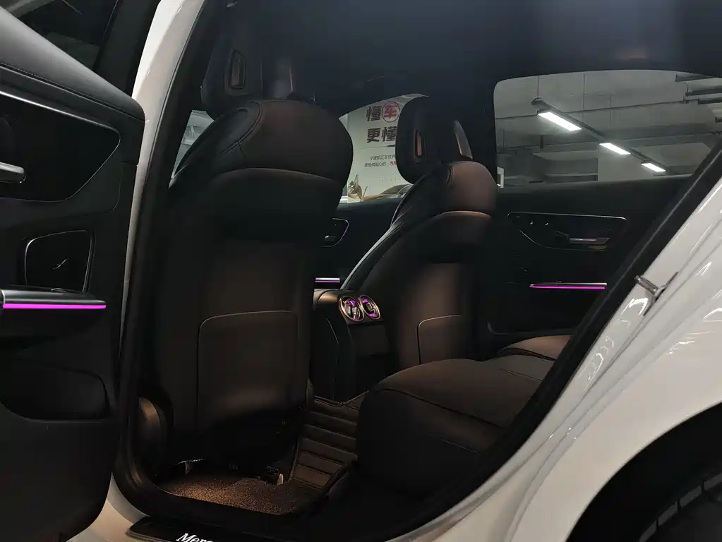 Mercedes-Benz C-Class 2023