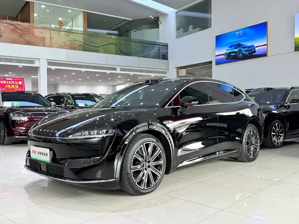 Luxeed Zhijie R7 2025