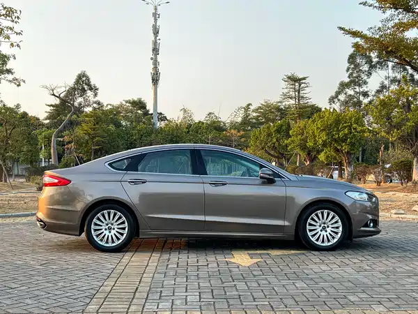 Ford Mondeo 2013