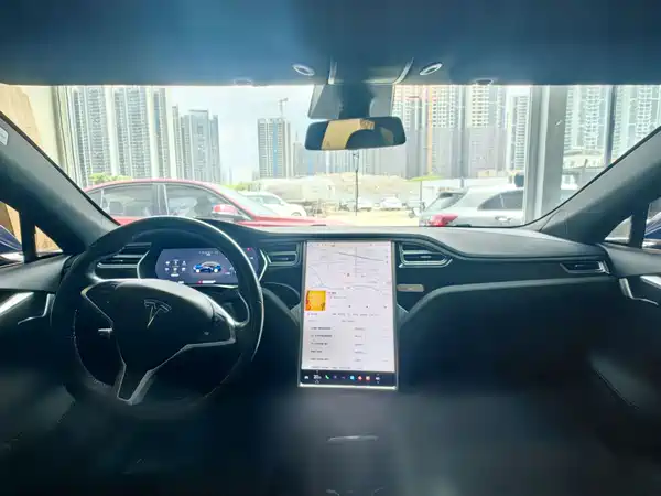 Tesla Model S 2017