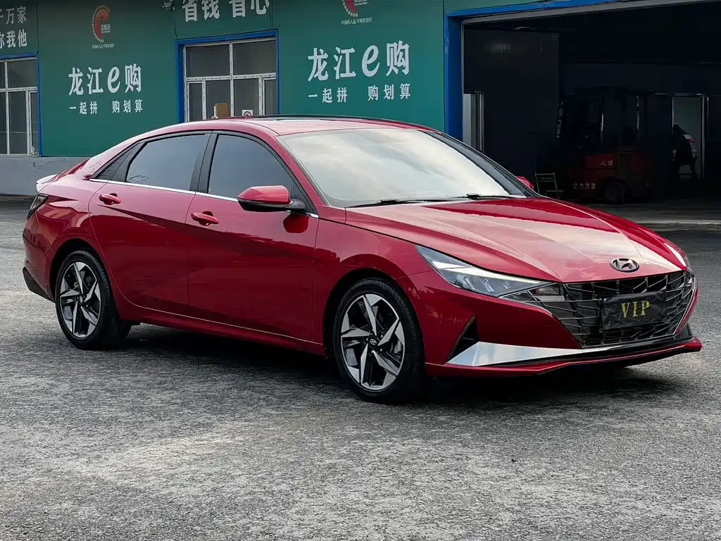Hyundai Elantra 2023