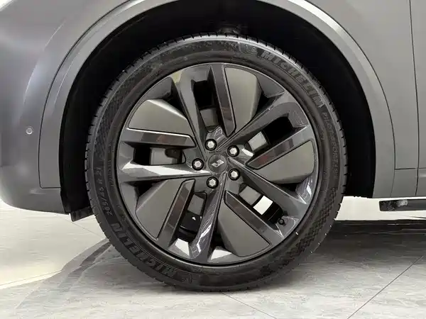 Li Auto L9 2024