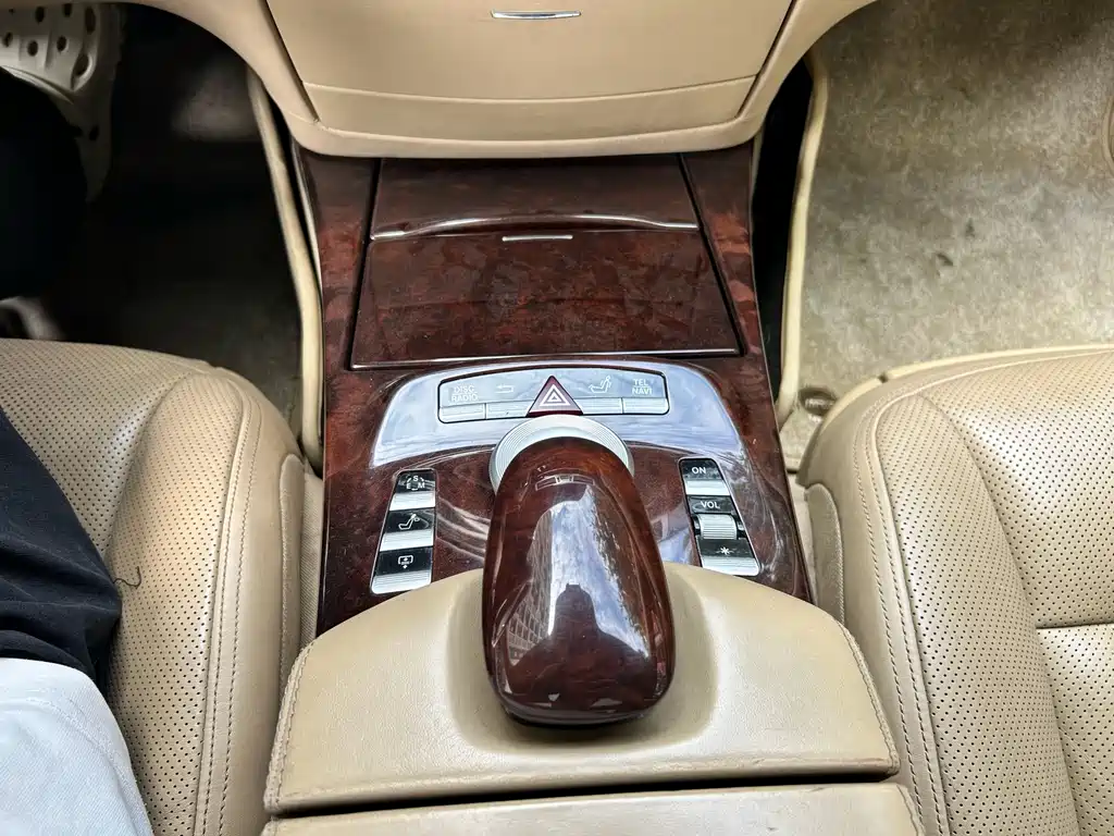 Mercedes-Benz S-Class 2011 — фото 13