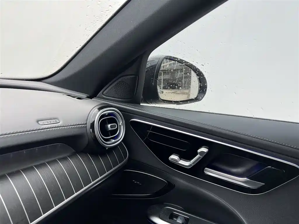 Mercedes-Benz C-Class 2022 — фото 12