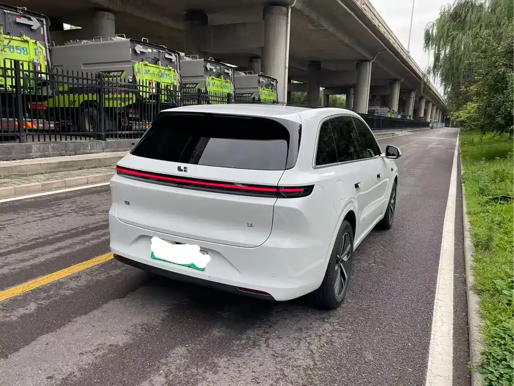 Li Auto Li L6 2024