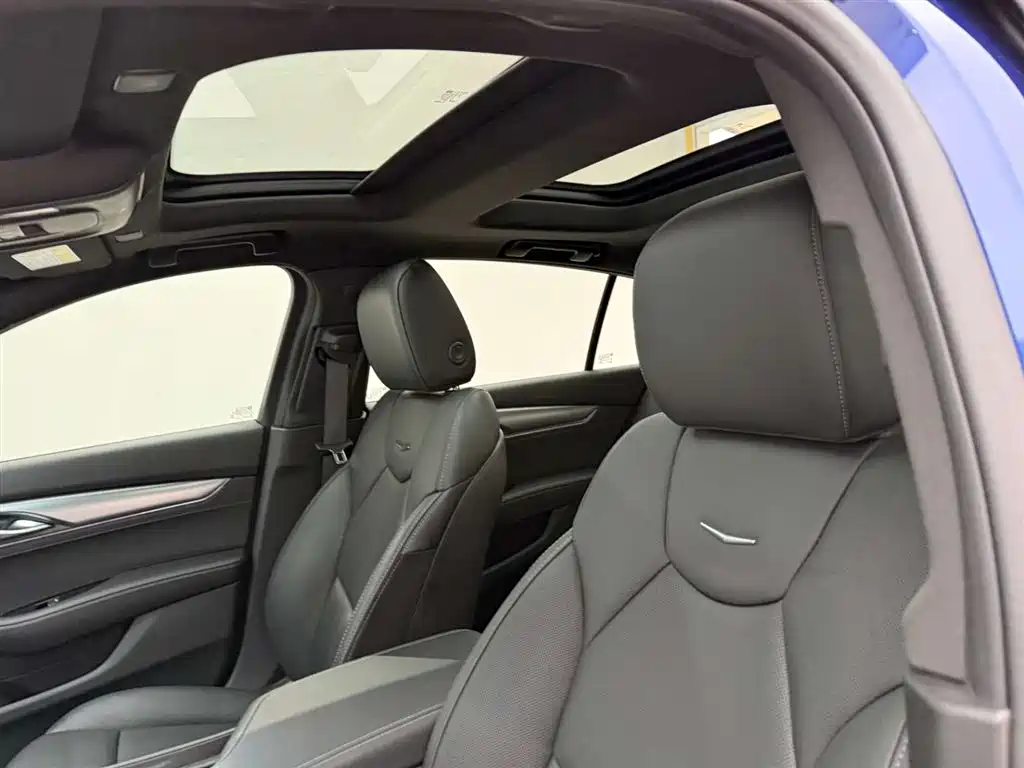 Cadillac CT5 2023 — фото 16