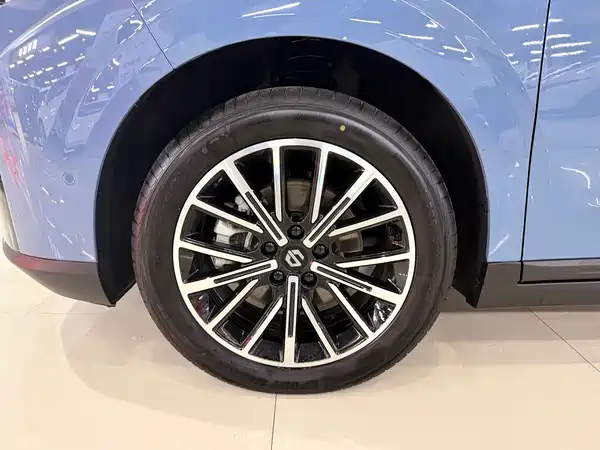 Leapmotor B10 2025