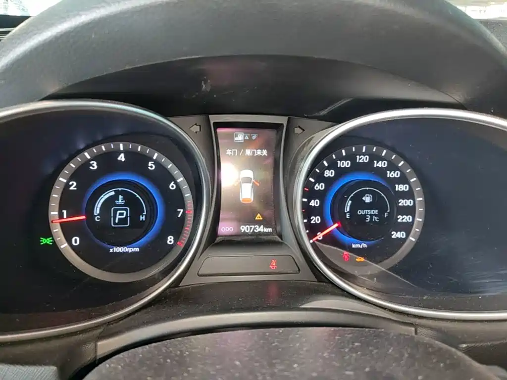 Hyundai Santa Fe 2015 — фото 12