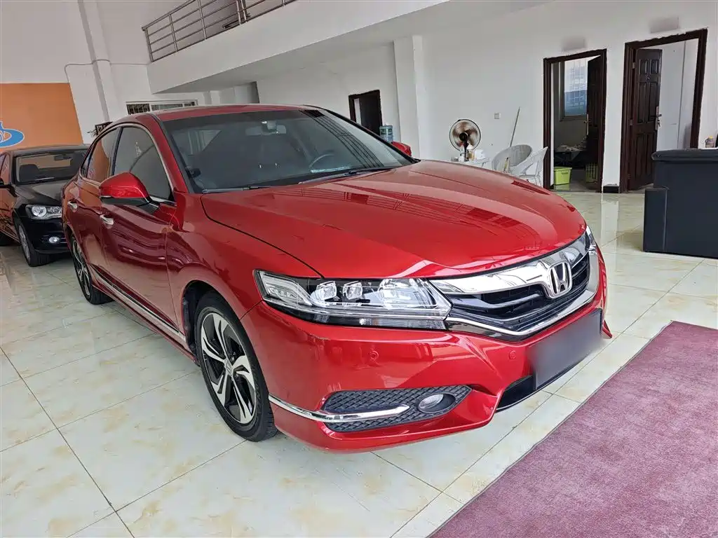 Honda Spirior 2015 — фото 4