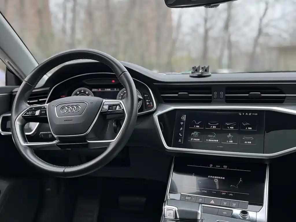 Audi A7L 2024 — фото 17