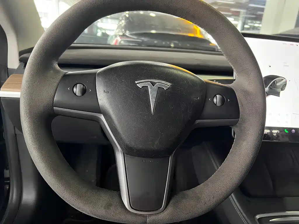 Tesla Model 3 2021 — фото 7
