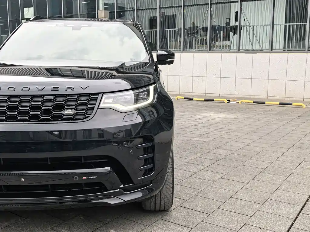 Land Rover Discovery 2023 — фото 20
