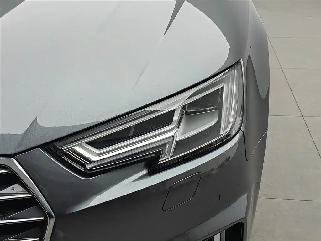 Audi A4L 2020 — фото 7