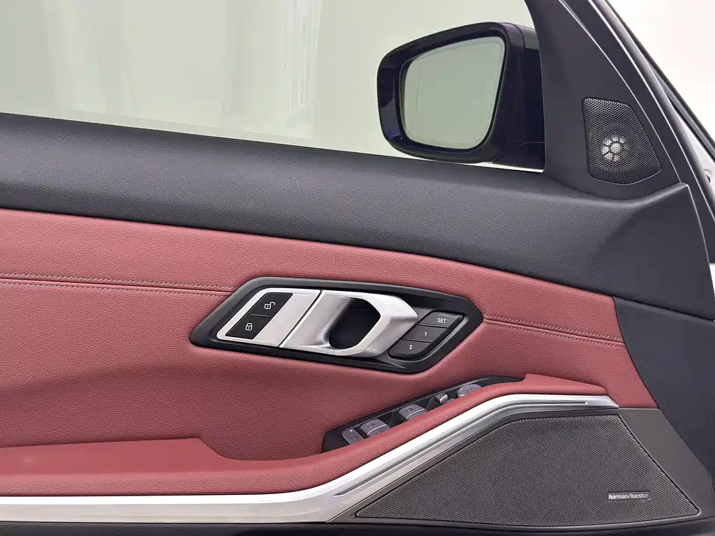 BMW 3 Series 2023 — фото 13