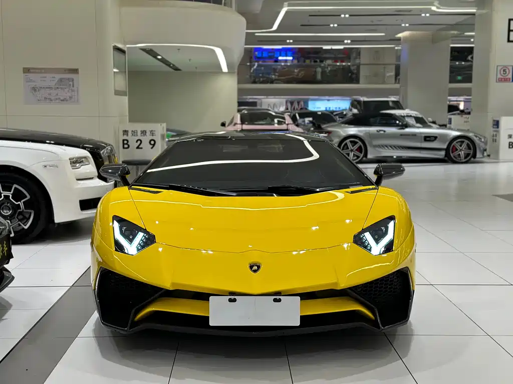Lamborghini Aventador 2013 — фото 2