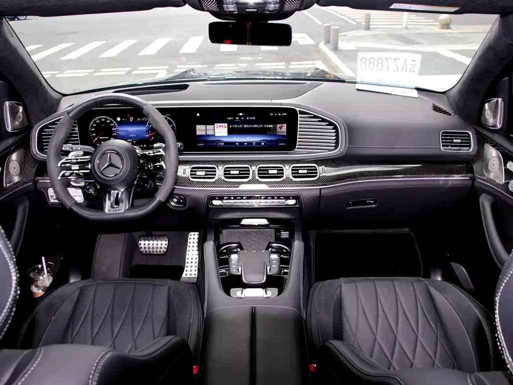 Mercedes-Benz GLS AMG 2024 — фото 8
