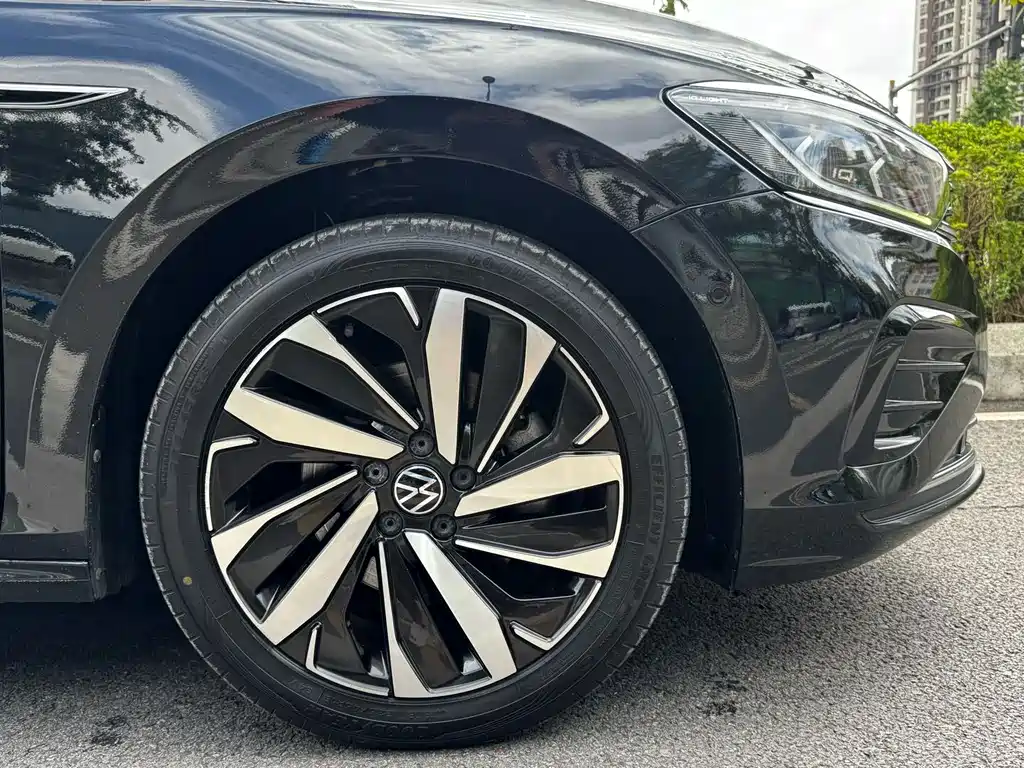 Volkswagen Passat 2022 — фото 22