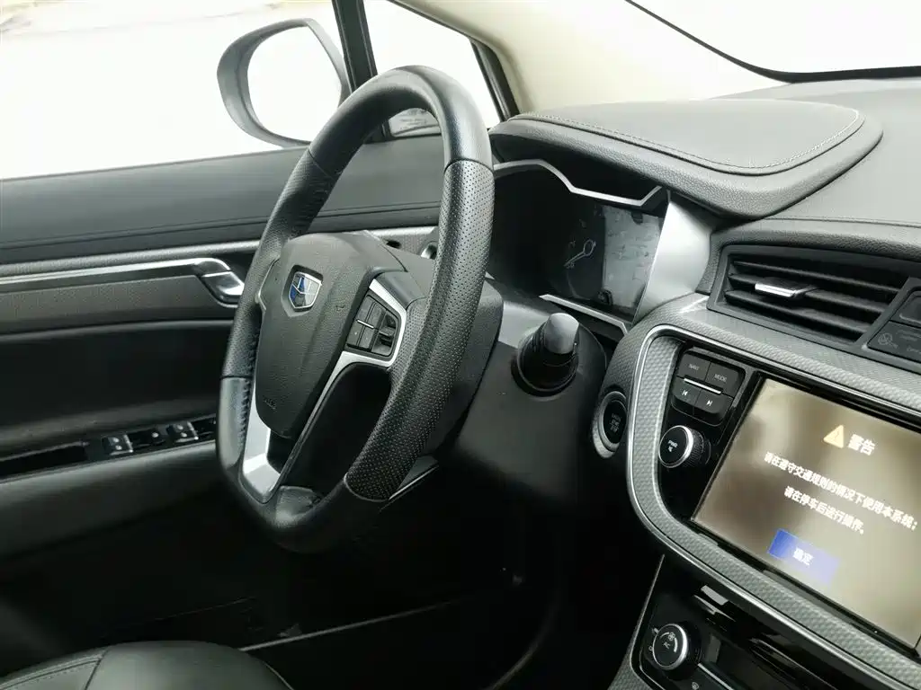 Geely Emgrand GS 2016 — фото 22