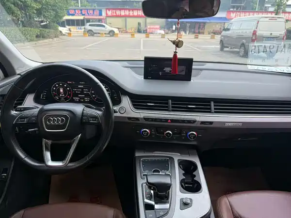 Audi Q7 2016