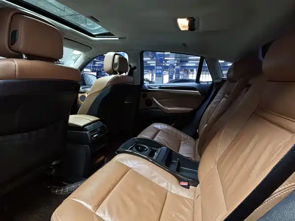 BMW X6 2012