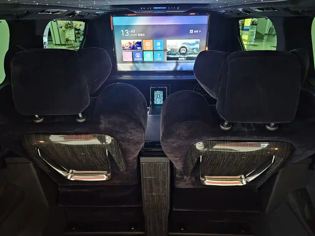 Toyota Alphard 2019 — фото 19