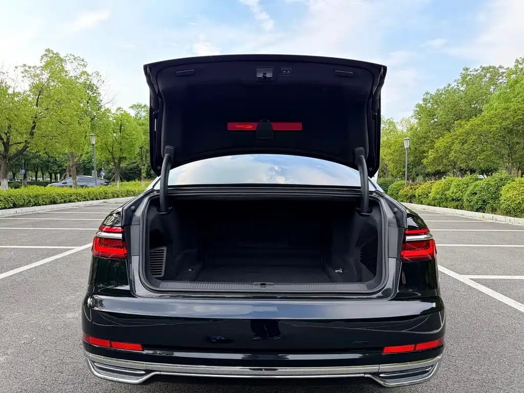 Audi A8 2021