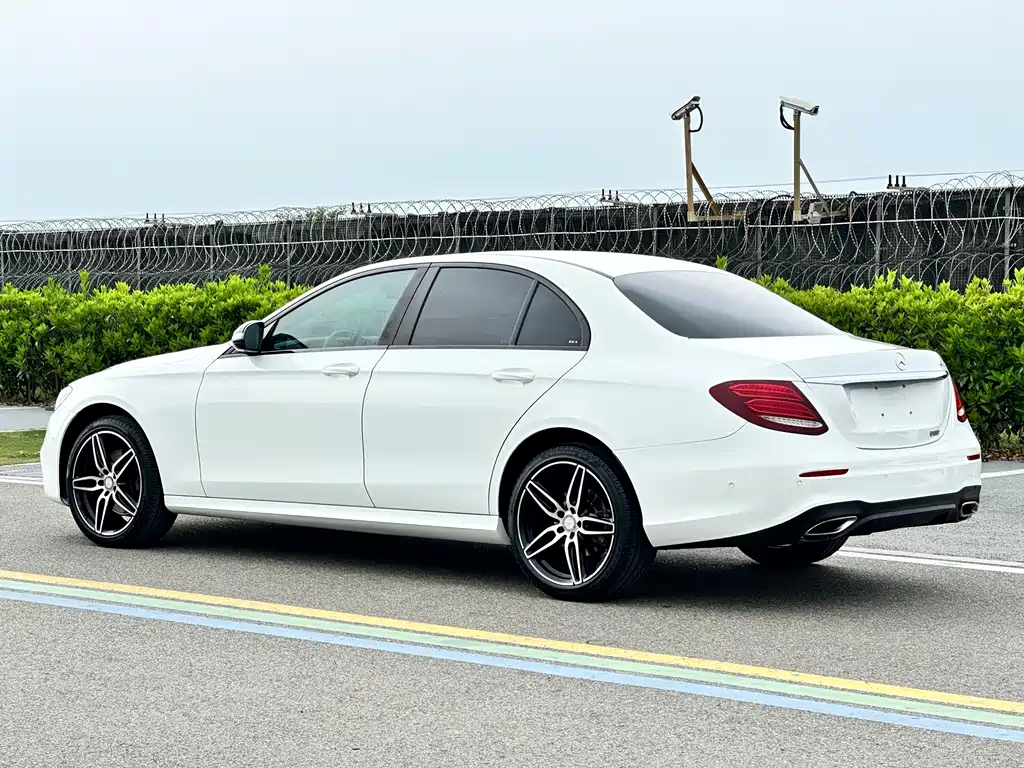 Mercedes-Benz E-Class 2018 — фото 4