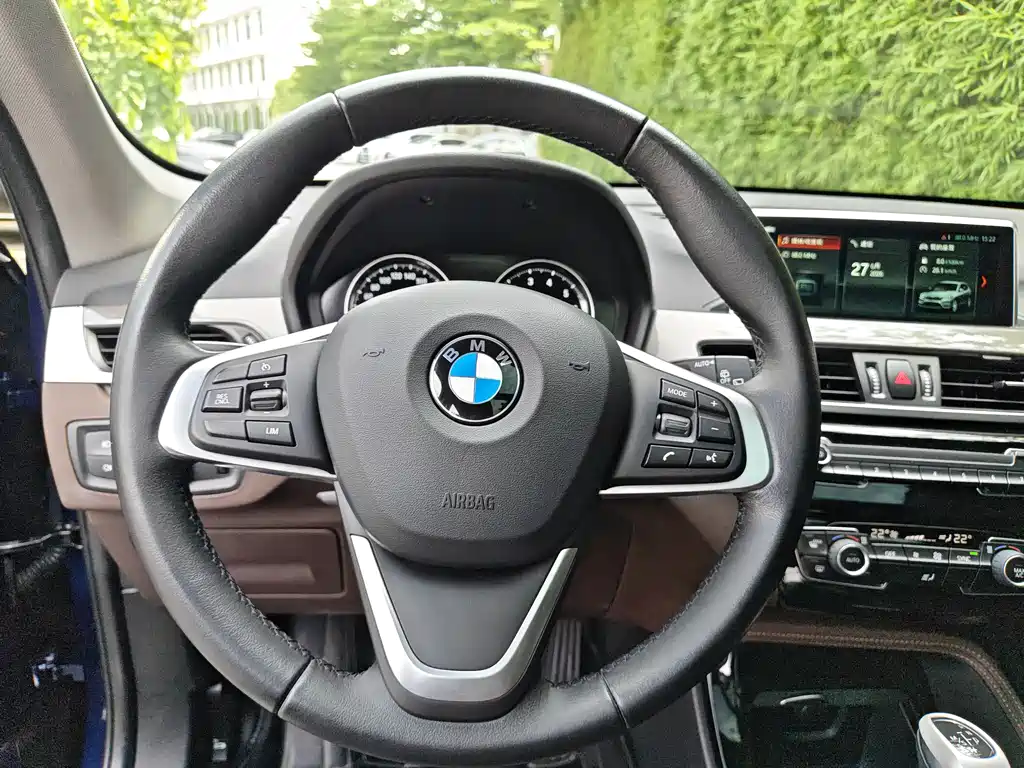 BMW X1 New Energy 2018 — фото 16