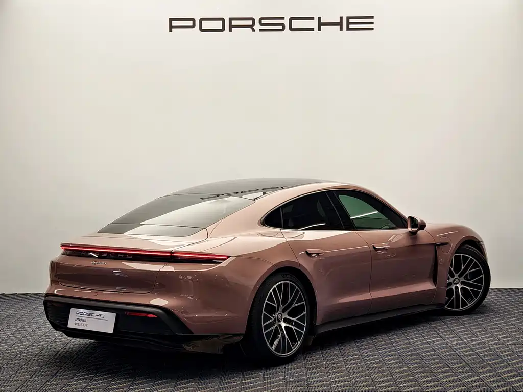 Porsche Taycan 2022 — фото 3